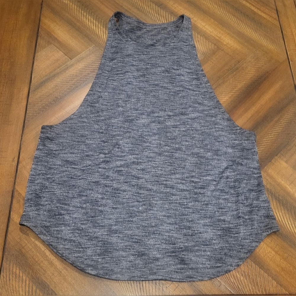 Lululemon Dark Heather Grey Top